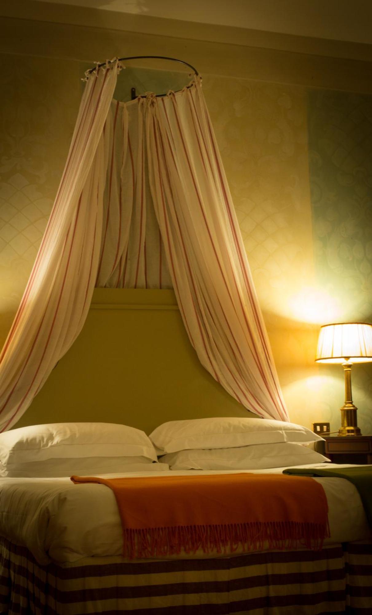 Antica Torre Tornabuoni Bed and Breakfast Φλωρεντία Δωμάτιο φωτογραφία