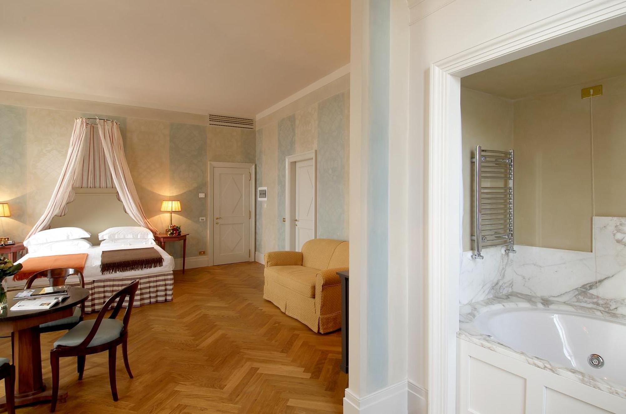 Antica Torre Tornabuoni Bed and Breakfast Φλωρεντία Δωμάτιο φωτογραφία